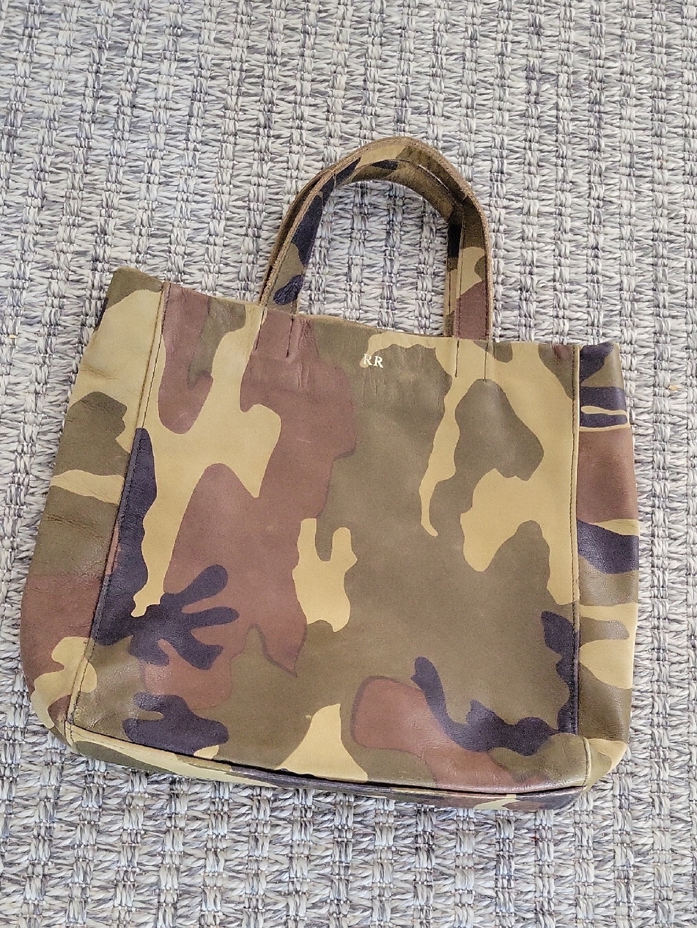 CAMO LEATHER TOTE  WITH SMALL MONOGRAM